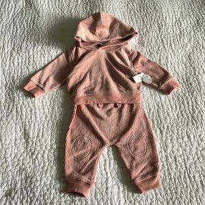 NWT! Baby Gap Velour Jogger Set 6-12mons